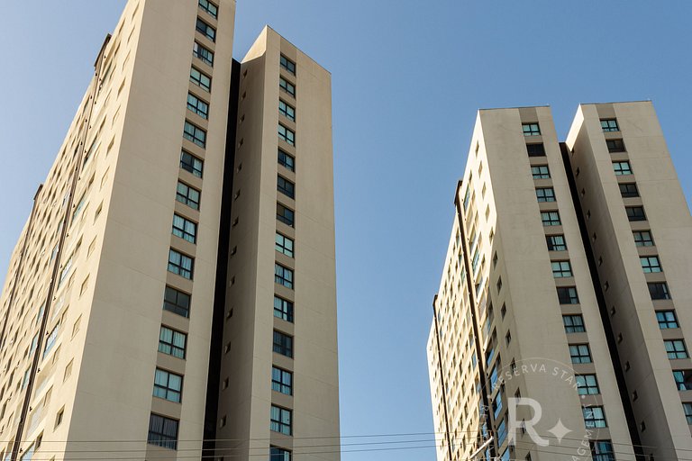 Clube Frente Mar | Sauna | Piscina | Beto Carrero