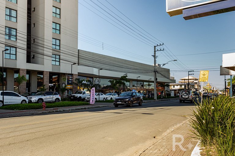 Clube Frente Mar | Sauna | Piscina | Beto Carrero