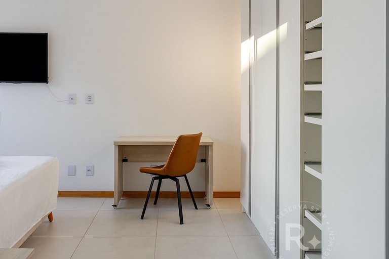 Clube Frente Mar | Sauna | Piscina | Beto Carrero