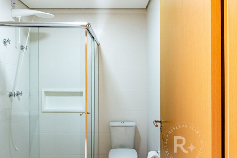 Clube Frente Mar | Sauna | Piscina | Beto Carrero