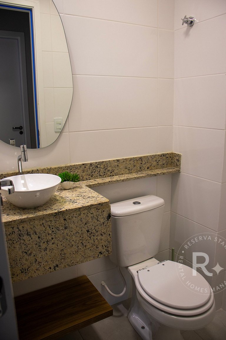 #202.Apê Novo, Telado e Pet-Friendly! 2 Suítes, Sacada Gourm