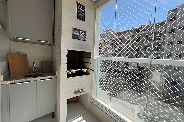 #208.Apto novo, 300 metros da praia, com piscina