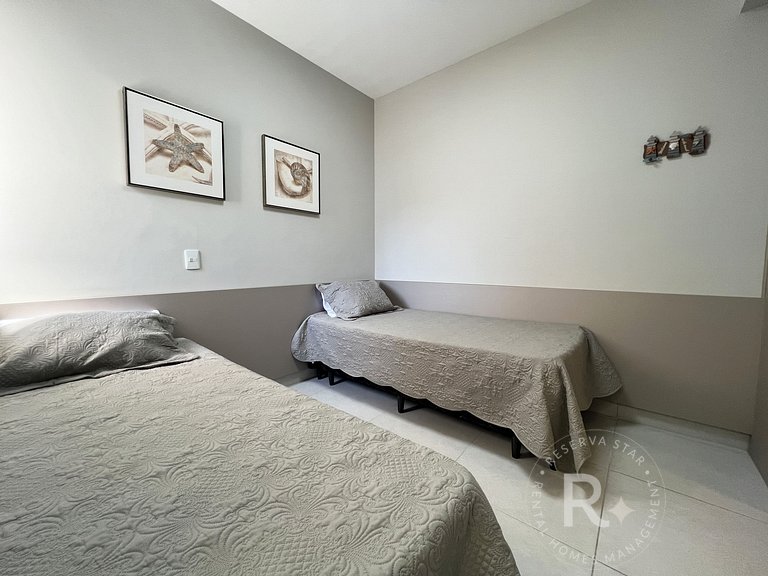 #208.Apto novo, 300 metros da praia, com piscina