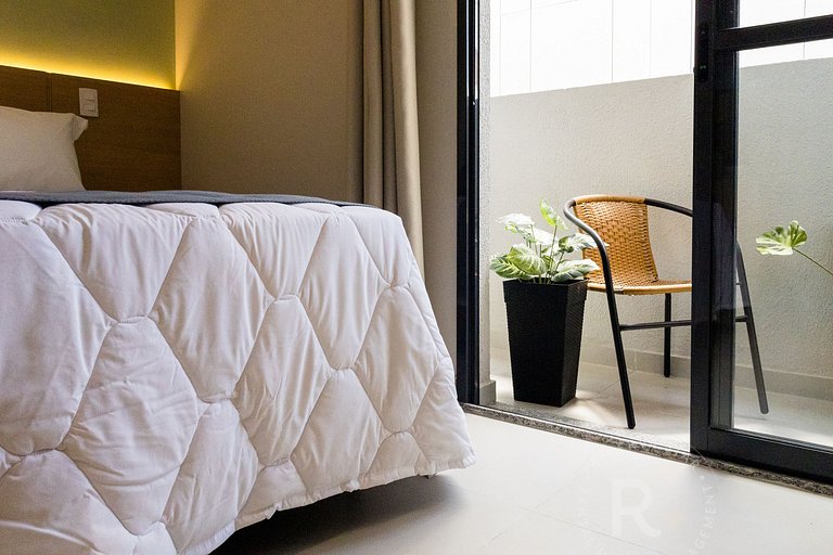 RStar Faria Lima | Loft Novo c/ Ar e ao Lado Metrô Fradique