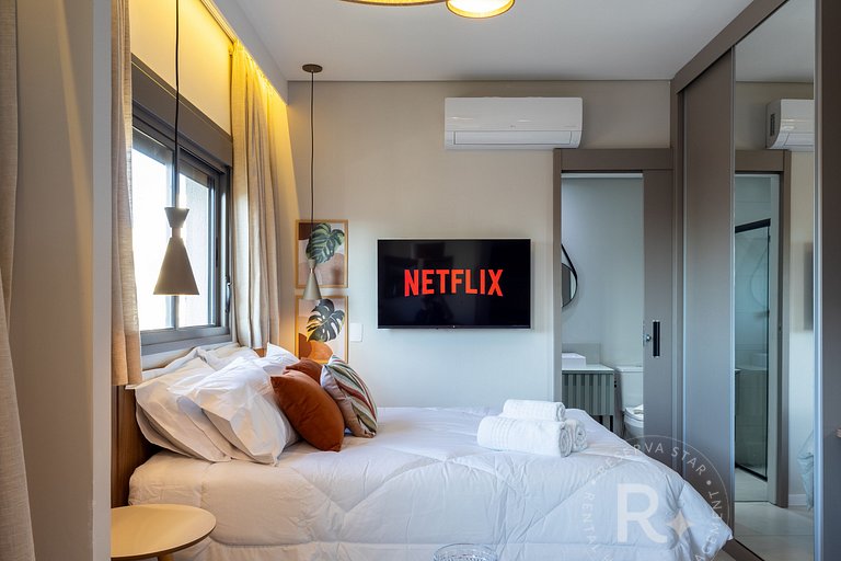 Studio 3 pessoas • A/C • Consulado • 2 min Metrô