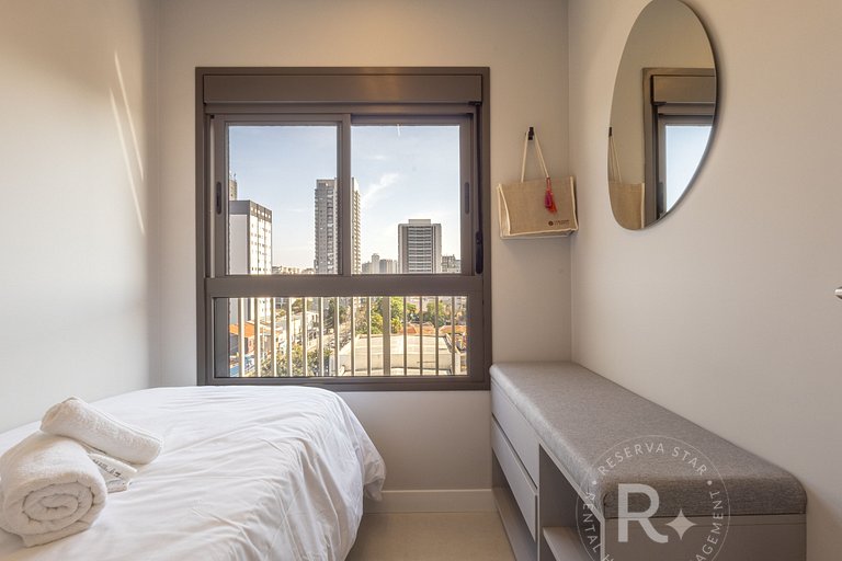 New 2-Bedroom Apt | A/C | Next to Consulate | 2 min to Metro