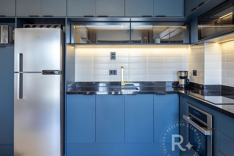 New 2-Bedroom Apt | A/C | Next to Consulate | 2 min to Metro