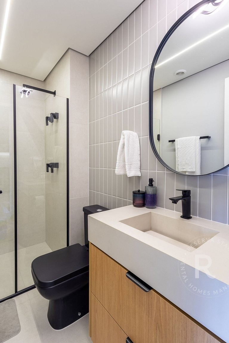 New 2-Bedroom Apt | A/C | Next to Consulate | 2 min to Metro