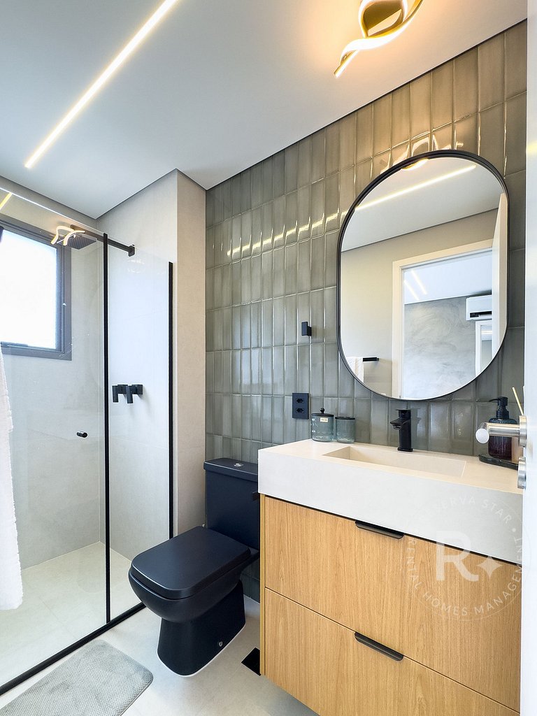 New 2-Bedroom Apt | A/C | Next to Consulate | 2 min to Metro