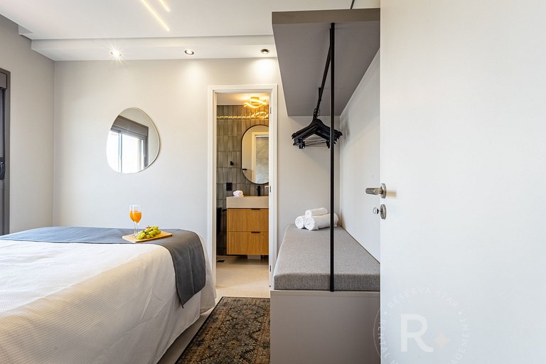 New 2-Bedroom Apt | A/C | Next to Consulate | 2 min to Metro