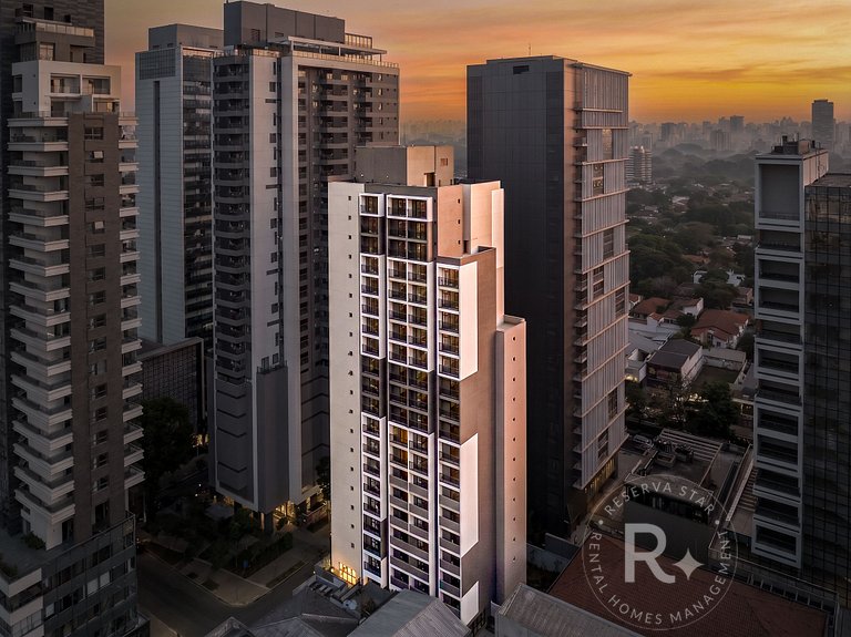 Faria Lima | 2min Metrô Fradique | Restaurantes